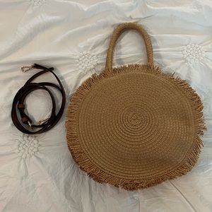 NWOT Round Straw Purse